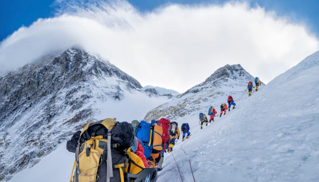 Определены критерии для желающих покорить Эверест