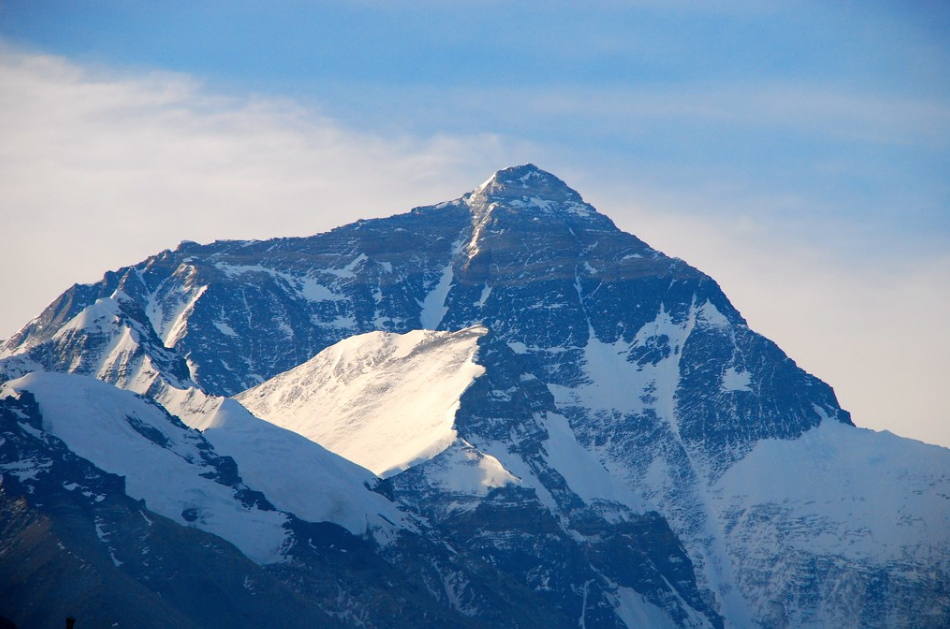 Покоривший вершину Непала в 23-й раз побил собственный предыдущий рекорд