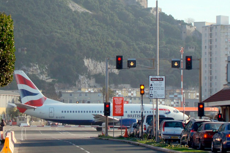 GIBRALTAR INTERNATIONAL AIRPORT (ГИБРАЛТАР). Фото 2