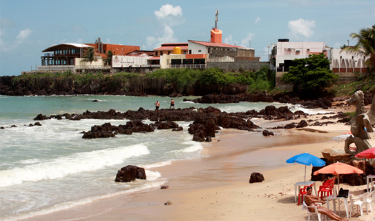 Прайа-ду-Мейо (Praia do Meio)