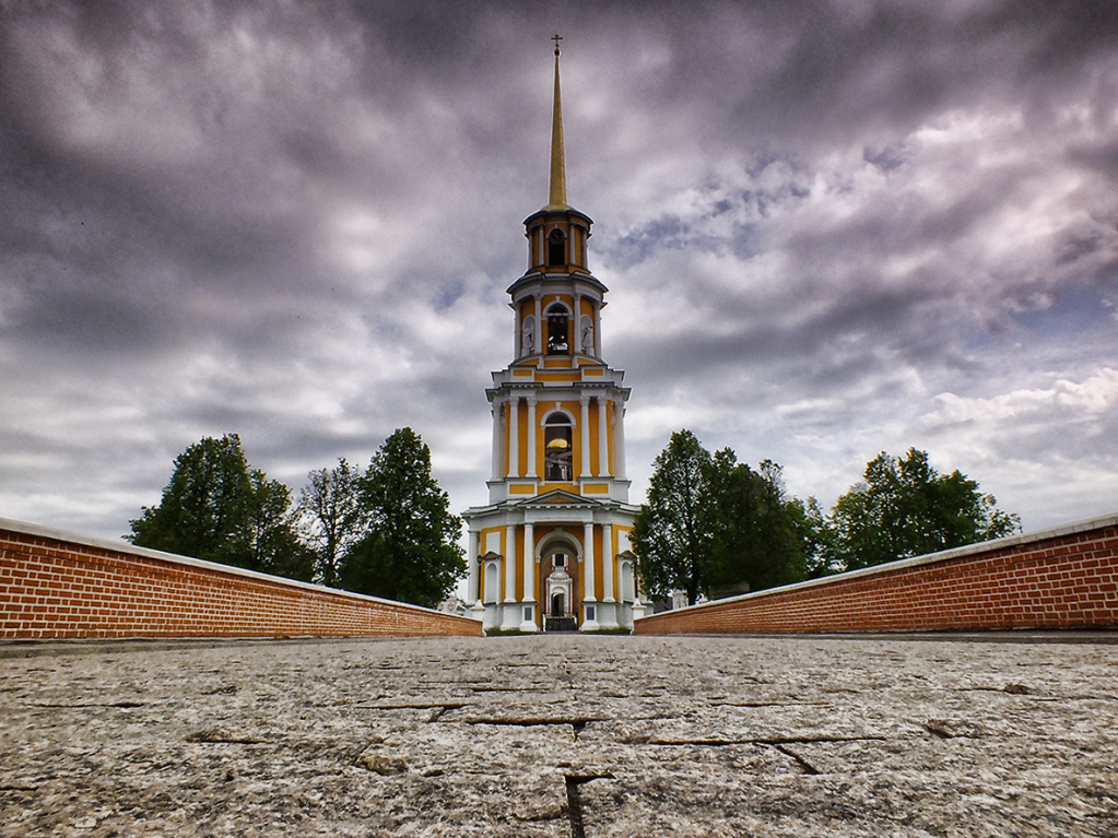 Рязанский Кремль Успенский собор осень