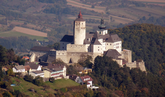 Замок Форхтенштайн (Forchtenstein Castle) в Маттерсбурге