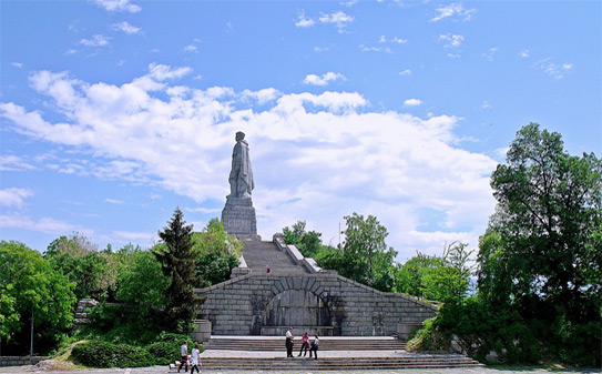 Памятник советскому солдату - Алёша