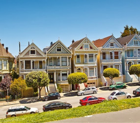 «Разукрашенные леди» в Сан-Франциско – один из самых знаменитых архитектурных ансамблей города