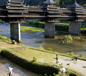 Мосты Дождя и Ветра – уникальное творение плотников Донг в Китае