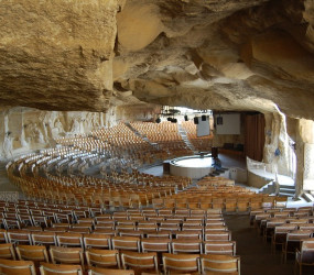 Монастырь святого Симона в горе Мокаттам в юго-восточном Каире