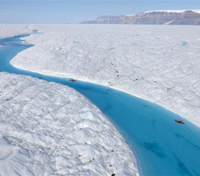 Голубая река в Гренландии и Ледник Петермана