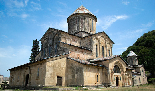 Гелатский монастырь (Gelati Monastery) Гелатский монастырь (Gelati Monastery)