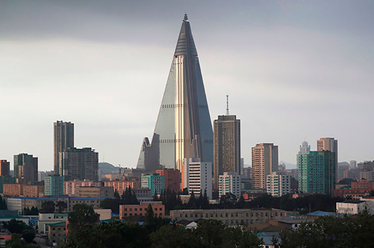 Гостиница Рюгён считается одним из символов Пхеньяна Гостиница Рюгён считается одним из символов Пхеньяна