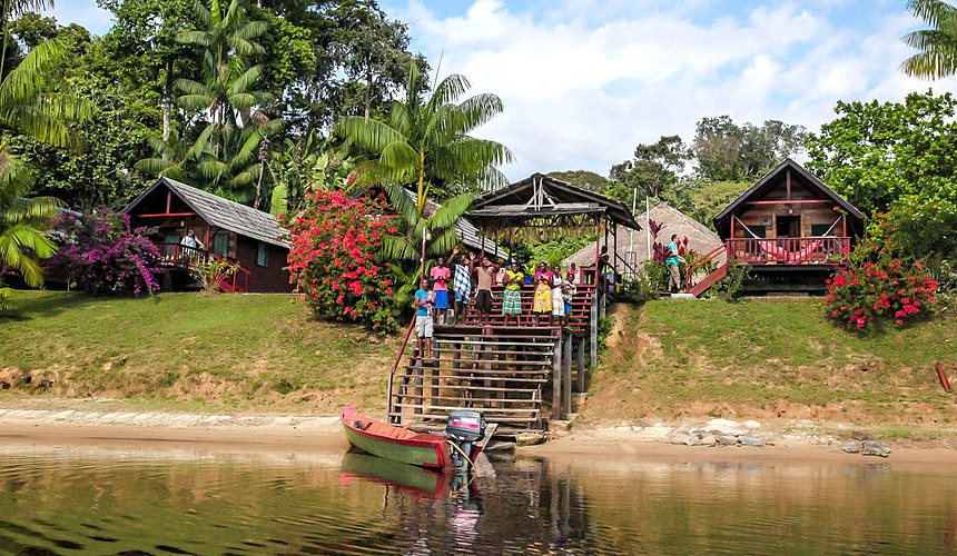 В Суринаме туристов может заинтересовать красота природы В Суринаме туристов может заинтересовать красота природы